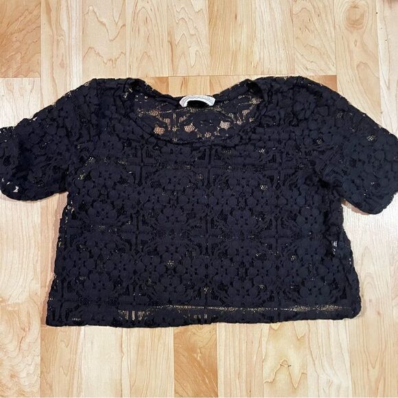 Abercrombie and Fitch Black Lace Crop Top Women’s XS - Picture 1 of 3